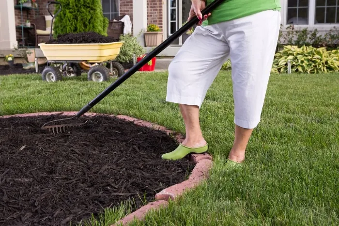 How long does mulch last in Beaverton, OR